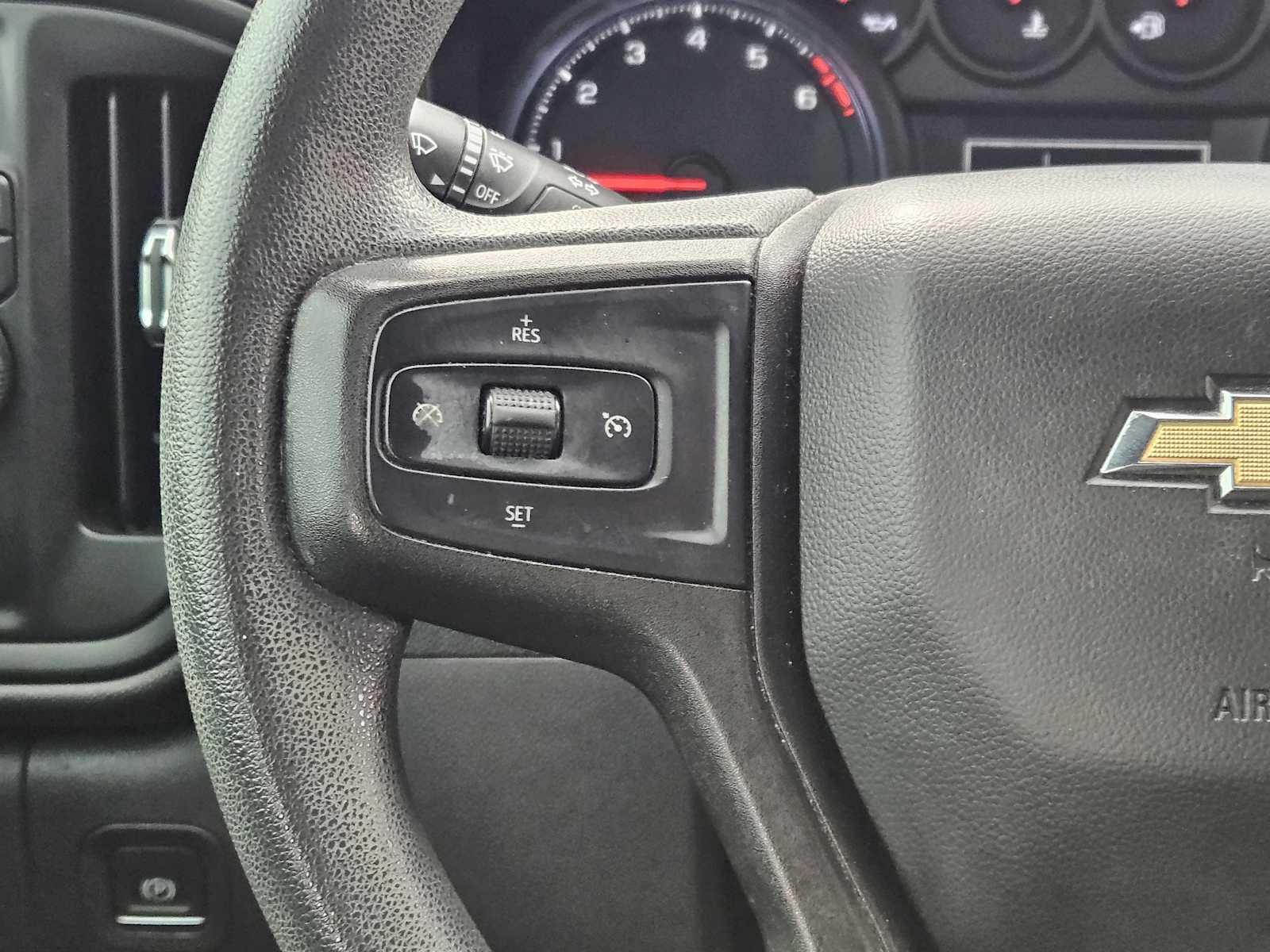 Thumbnail: 2020 Chevrolet Silverado 1500 - 26