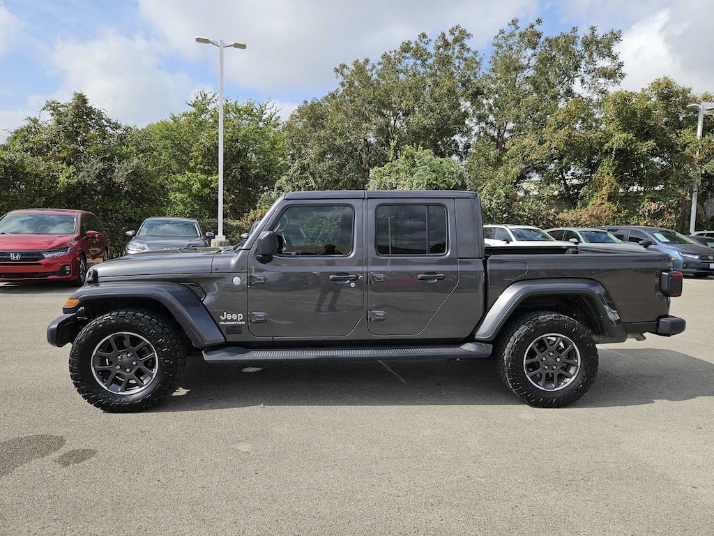 Used 2021 Jeep Gladiator Overland Truck Crew Cab