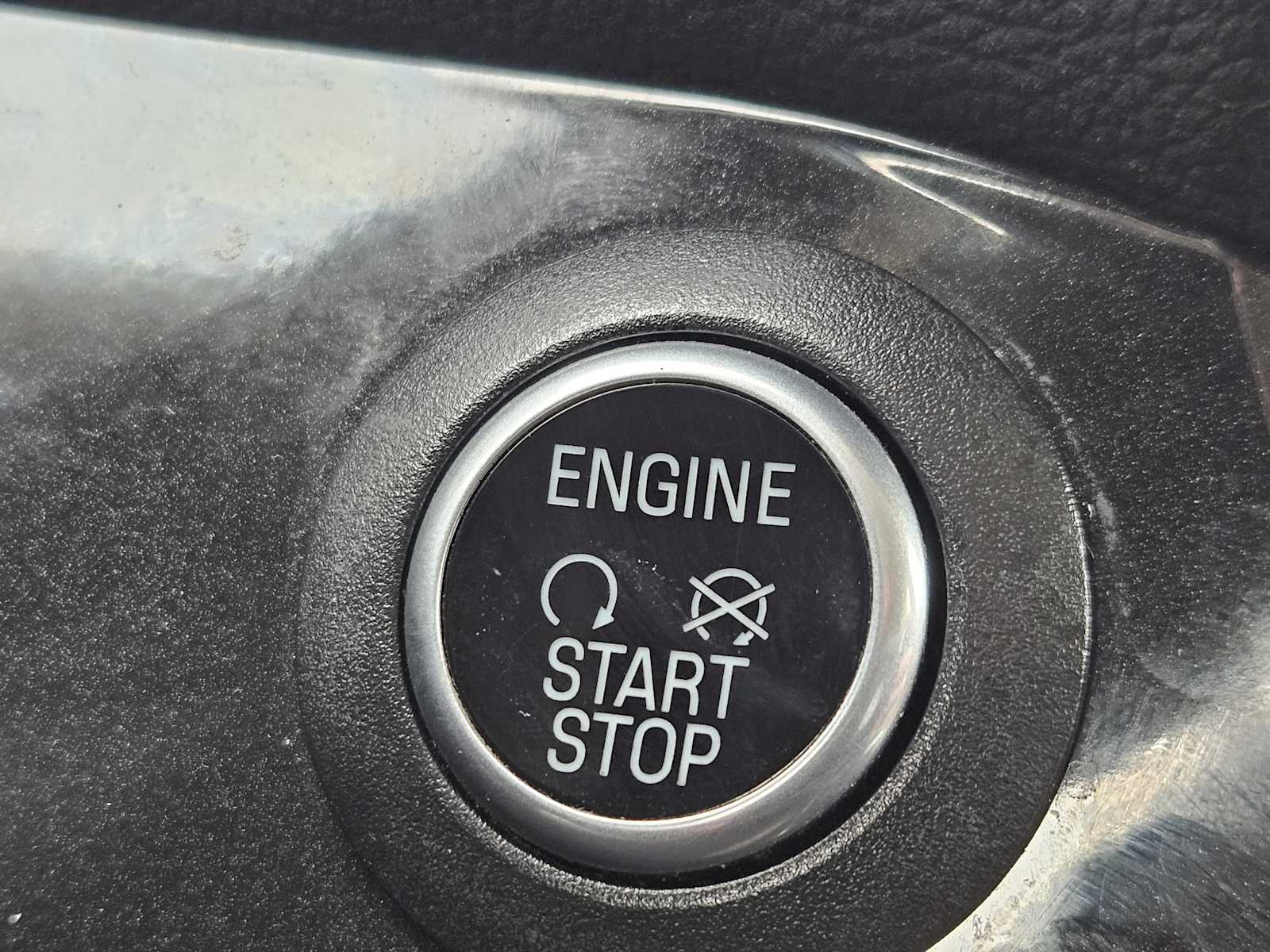 Thumbnail: 2017 Ford Escape - 21