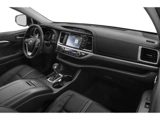Thumbnail: 2019 Toyota Highlander - 19
