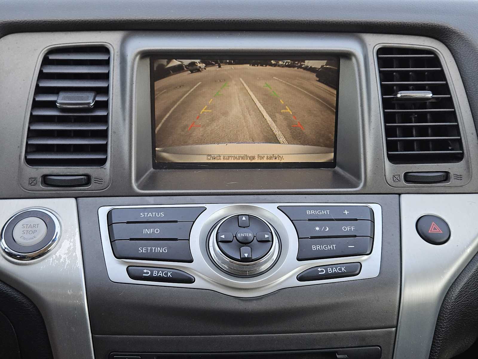 Thumbnail: 2011 Nissan Murano - 17