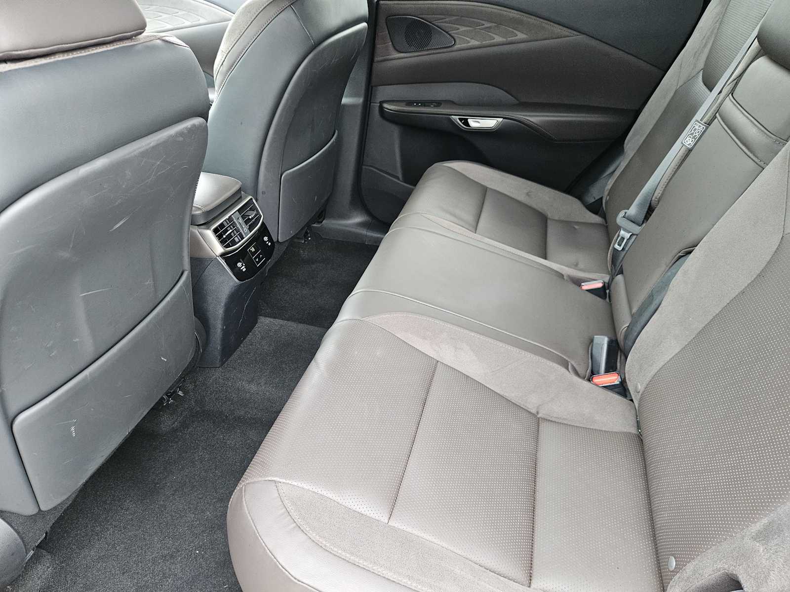 Thumbnail: 2023 Lexus RX - 29