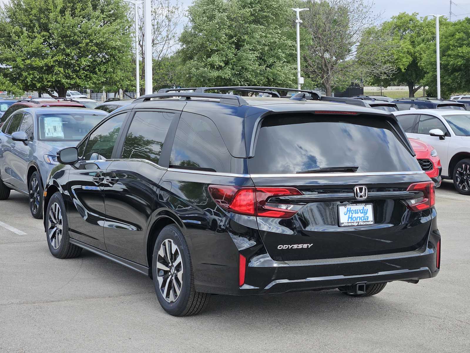 Thumbnail: 2026 Honda Odyssey - 4