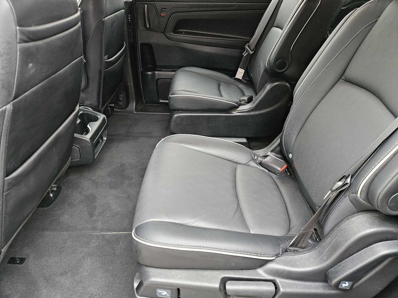 Thumbnail: 2023 Honda Odyssey - 30