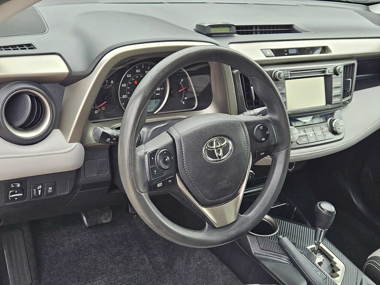 Thumbnail: 2014 Toyota RAV4 - 2
