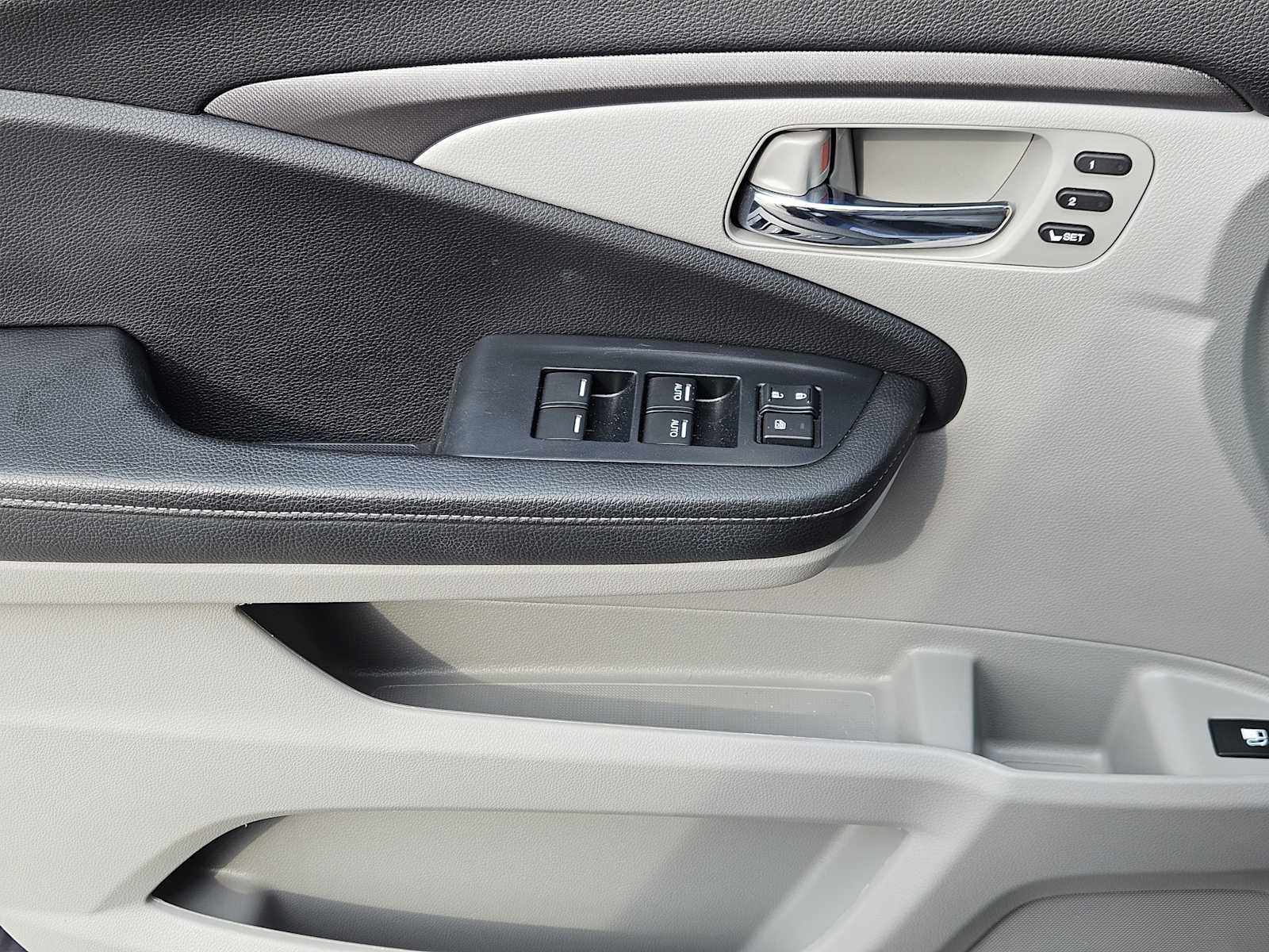 Thumbnail: 2023 Honda Ridgeline - 23