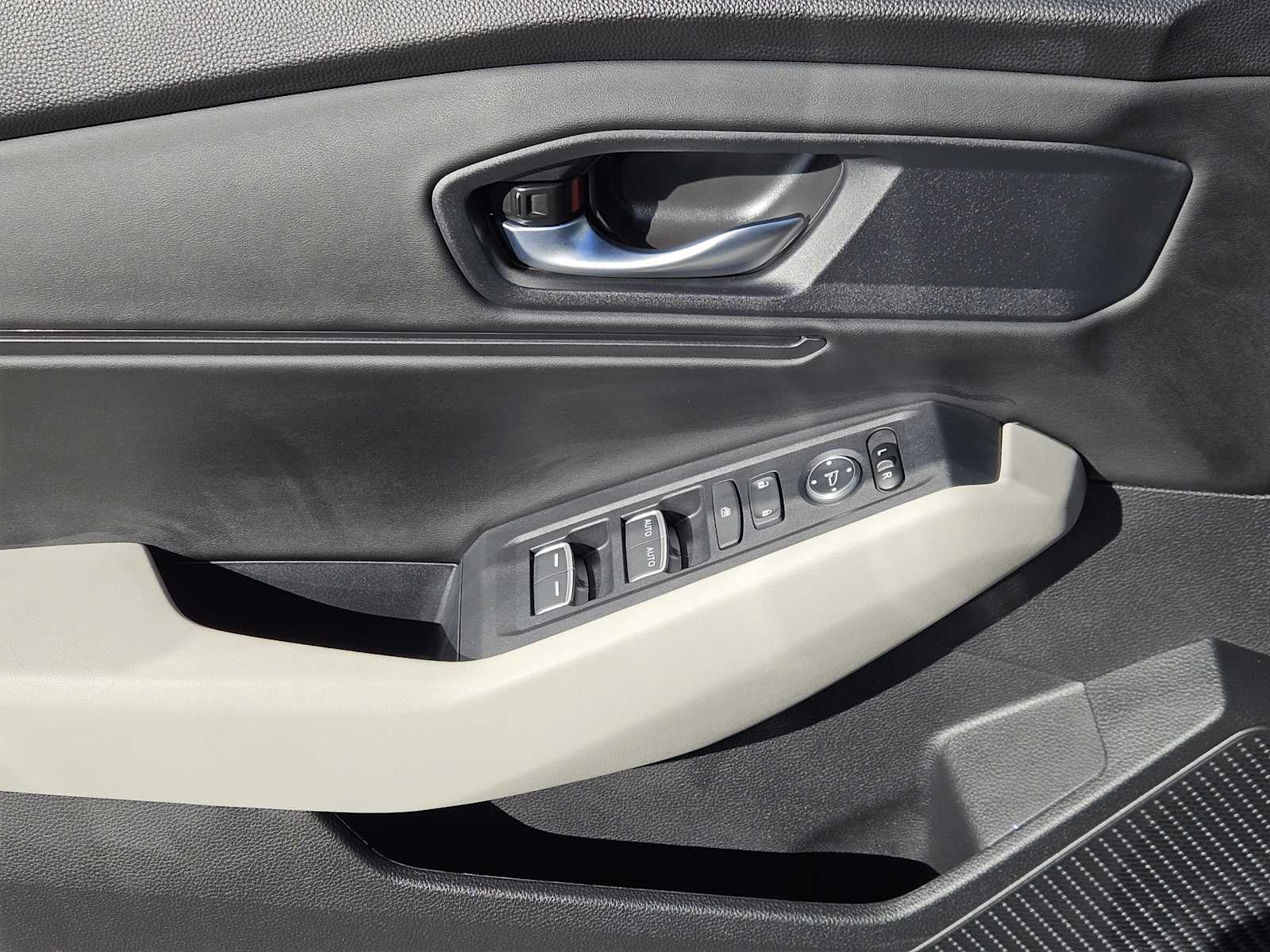 Thumbnail: 2025 Honda Accord - 21