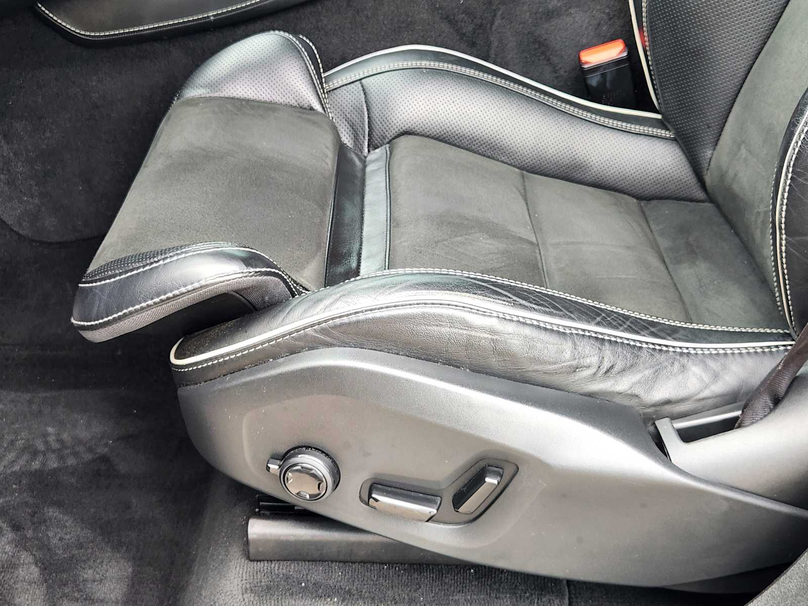 Thumbnail: 2019 Volvo XC90 - 24