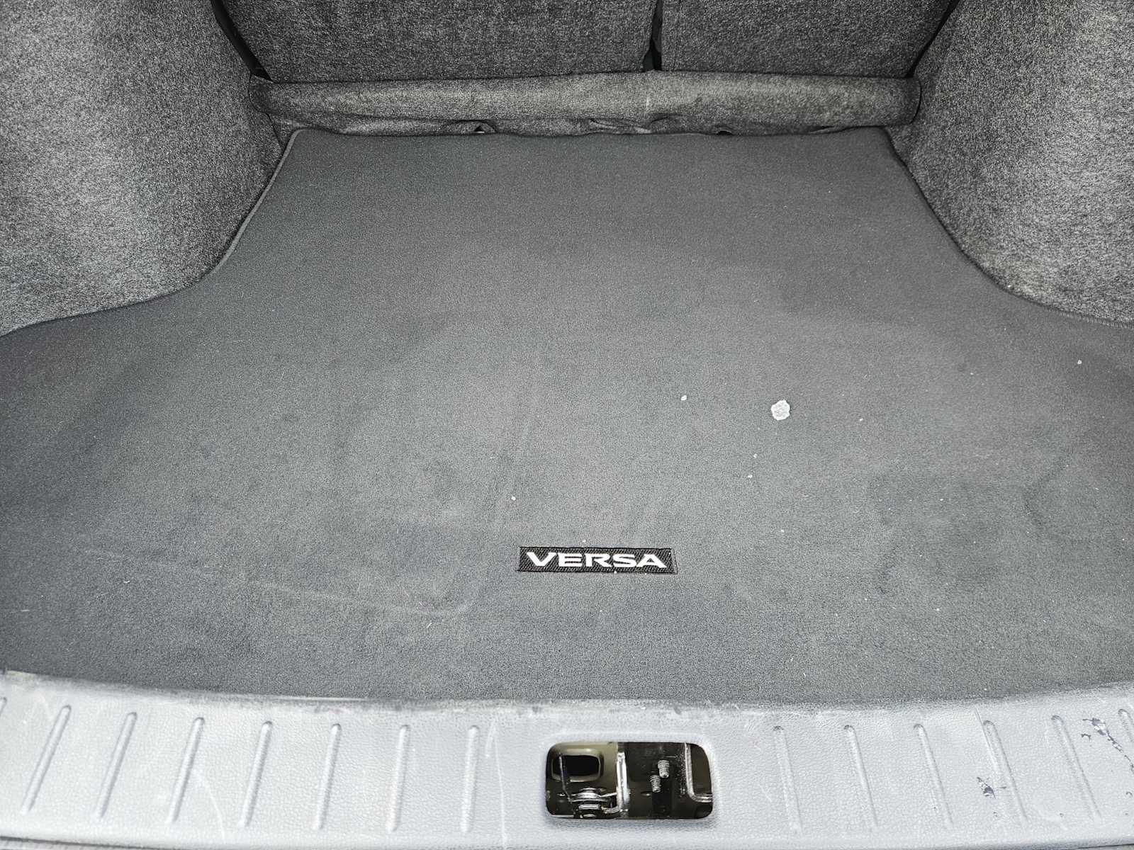 Thumbnail: 2016 Nissan Versa - 29