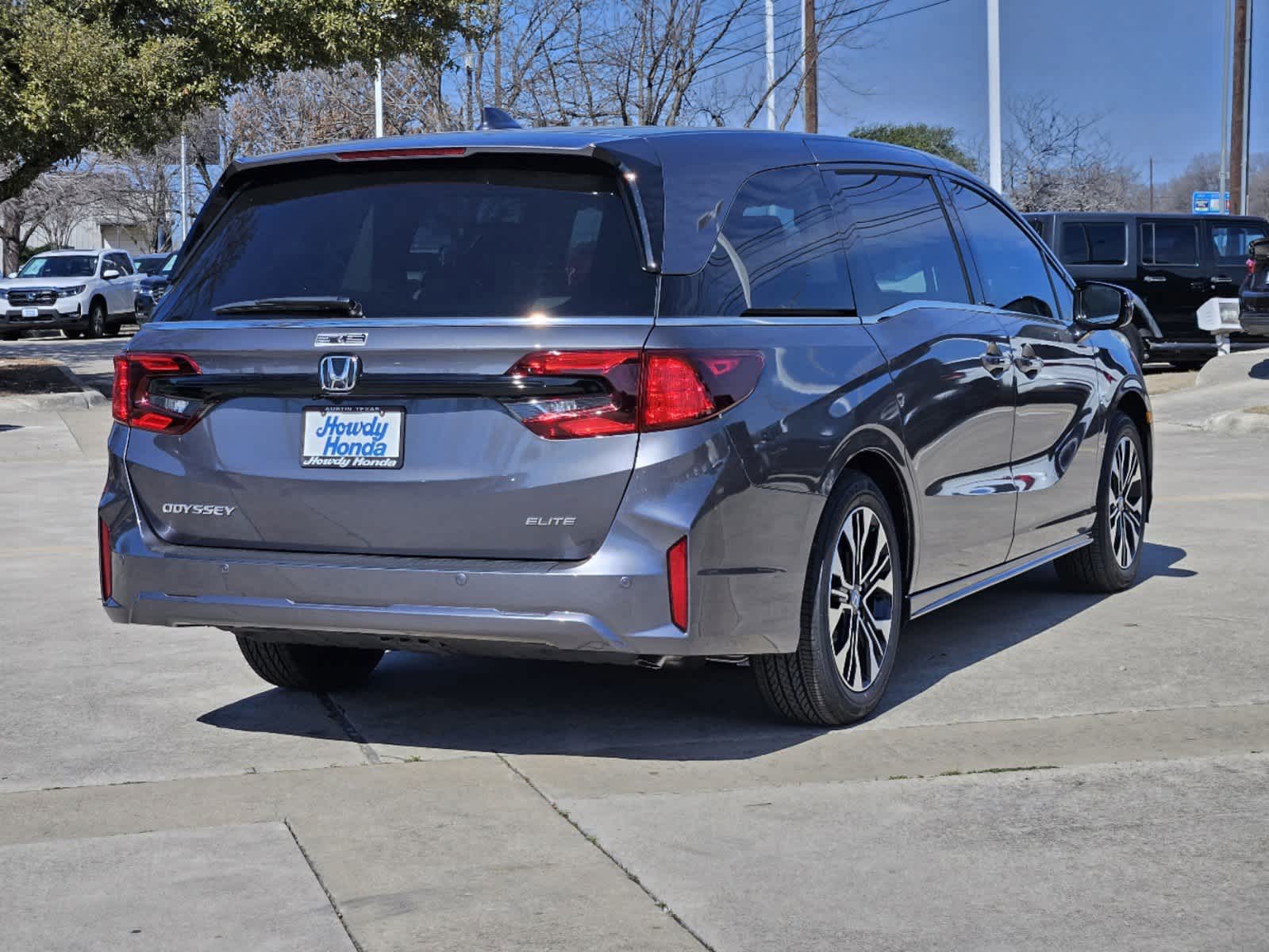 2026 Honda Odyssey Elite photo 4