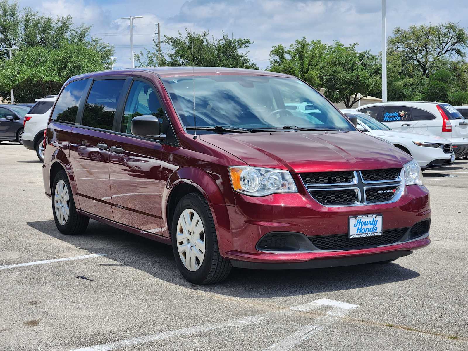 Thumbnail: 2019 Dodge Grand Caravan - 3