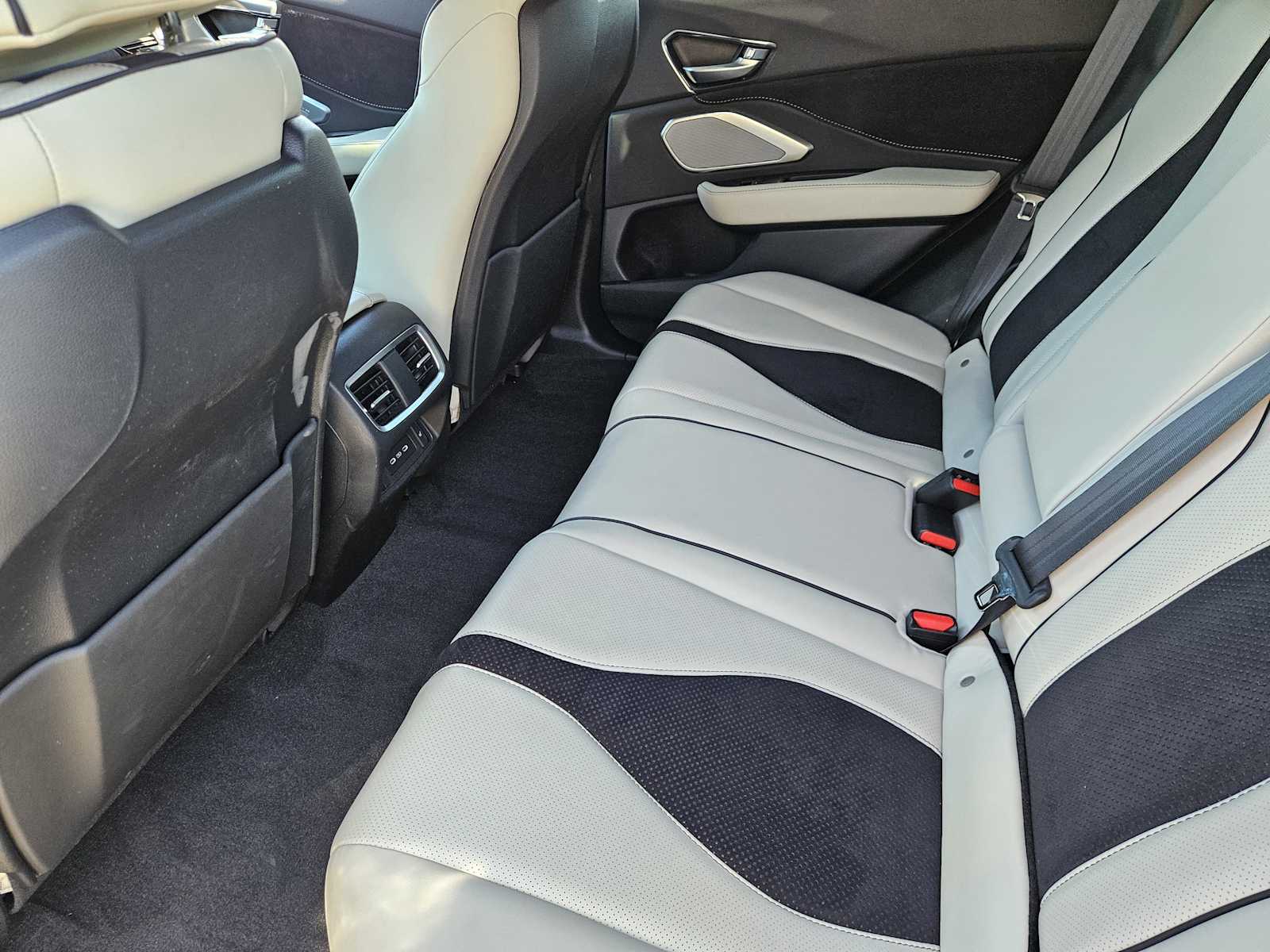 Thumbnail: 2024 Acura RDX - 30