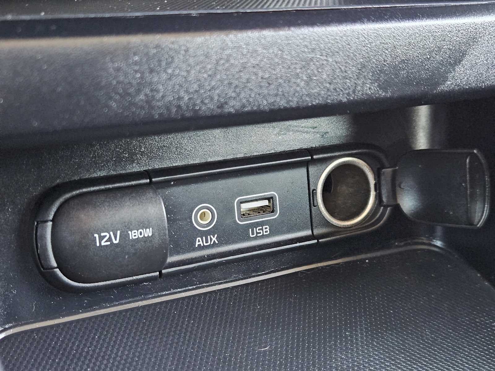 Thumbnail: 2020 Kia Forte - 18