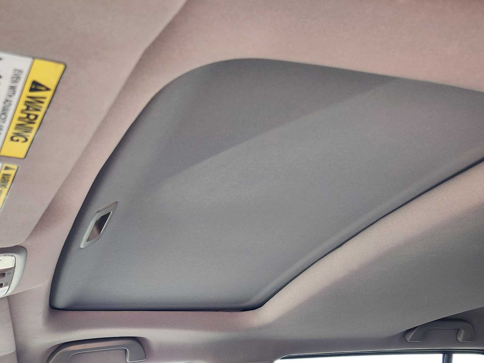 Thumbnail: 2014 Honda Pilot - 25