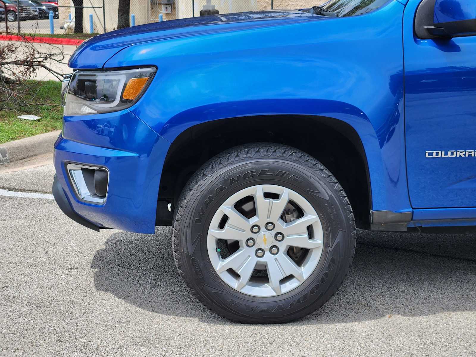Thumbnail: 2018 Chevrolet Colorado - 8
