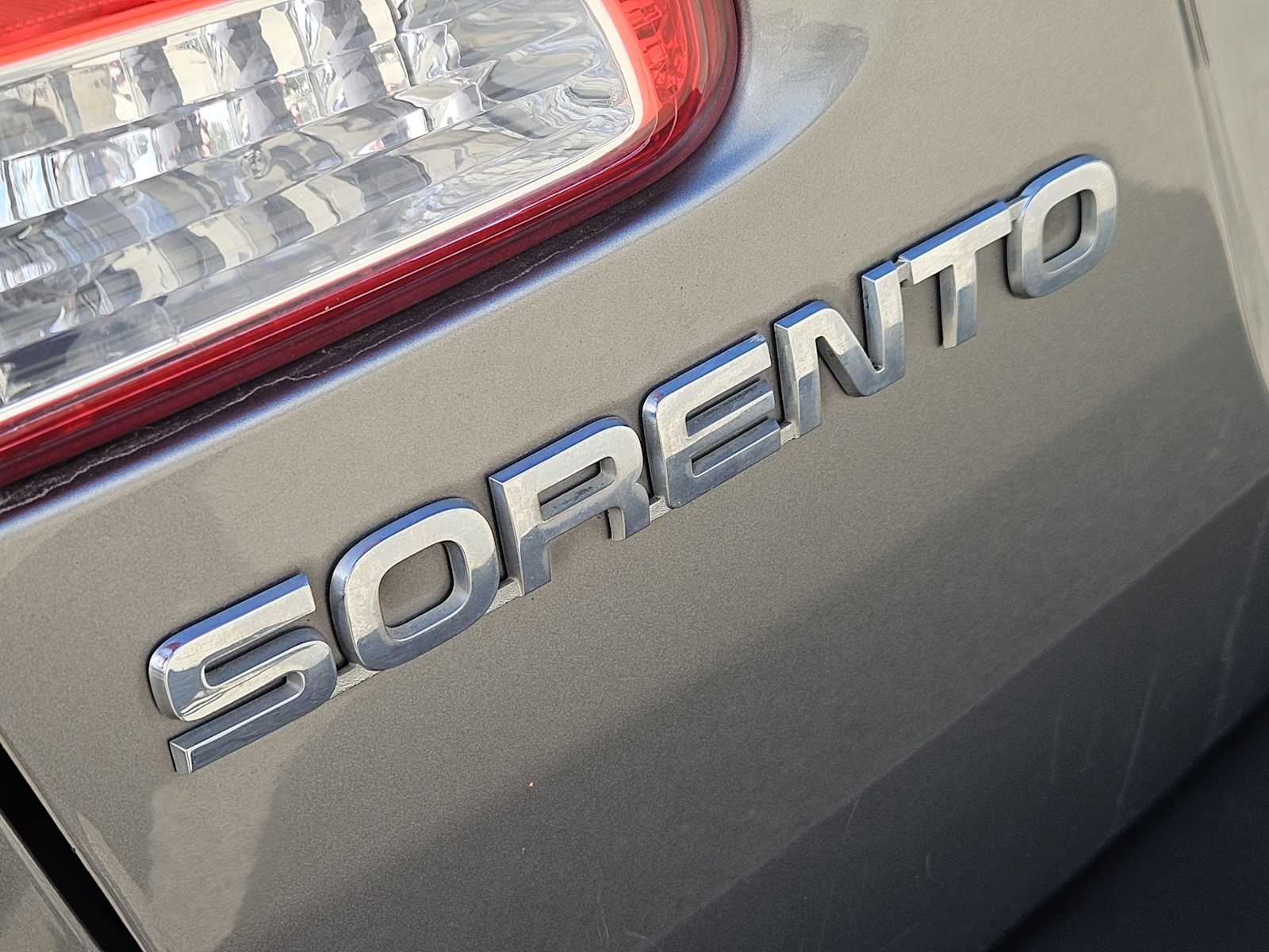 Thumbnail: 2011 Kia Sorento - 12