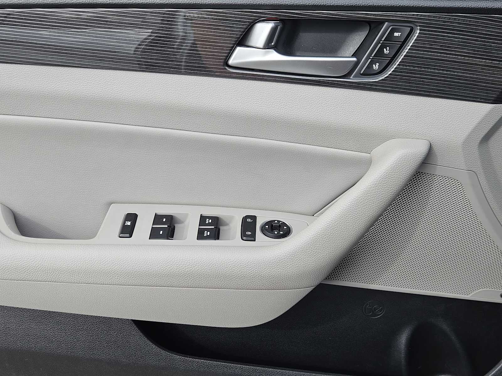 Thumbnail: 2019 Hyundai Sonata - 23