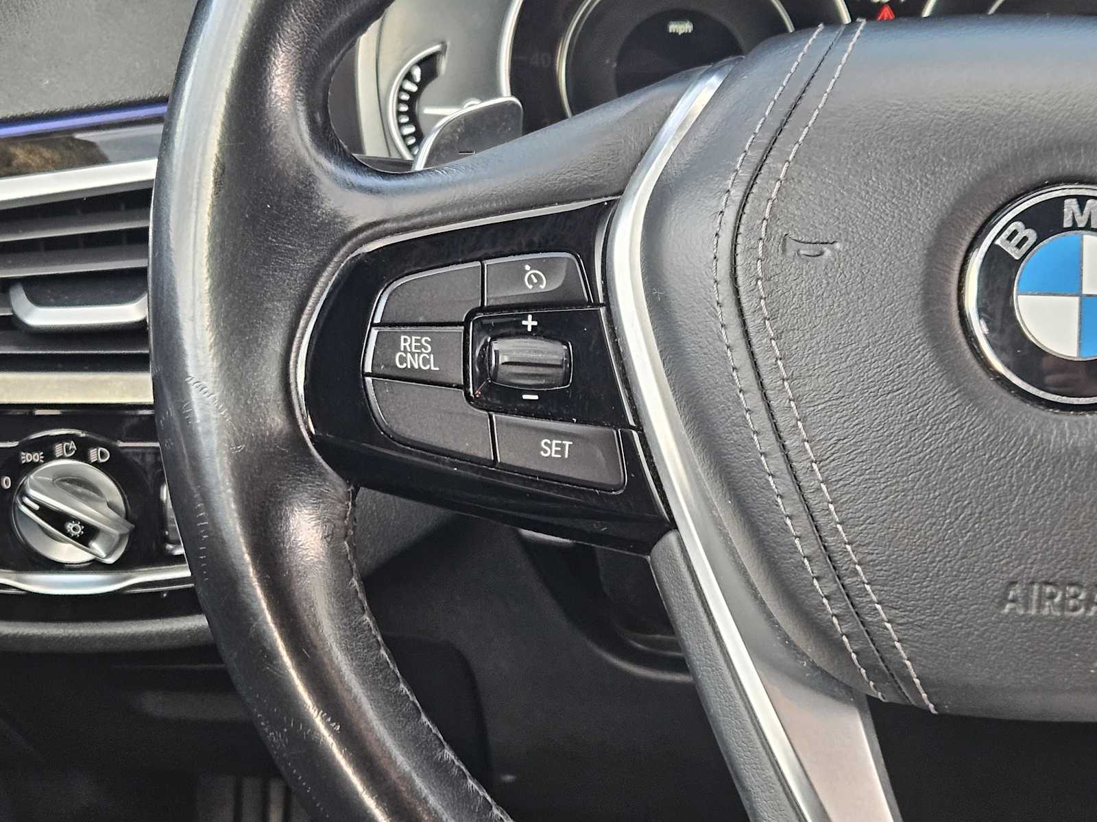 Thumbnail: 2018 BMW 5 Series - 26