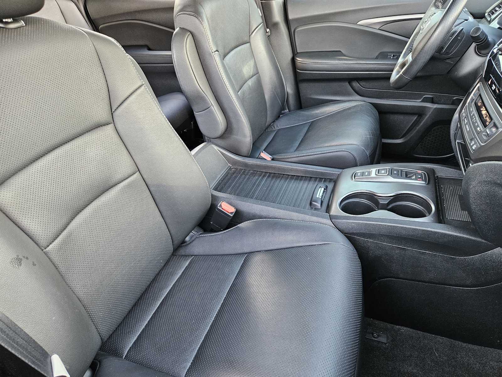 Thumbnail: 2022 Honda Passport - 13