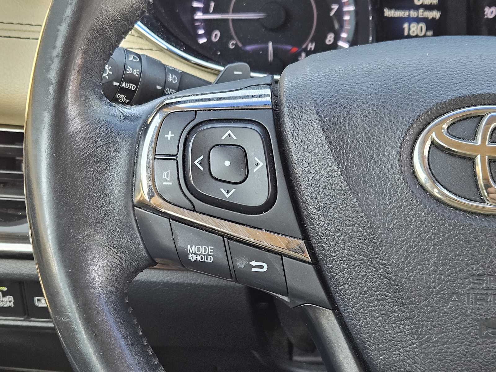 Thumbnail: 2014 Toyota Avalon - 28