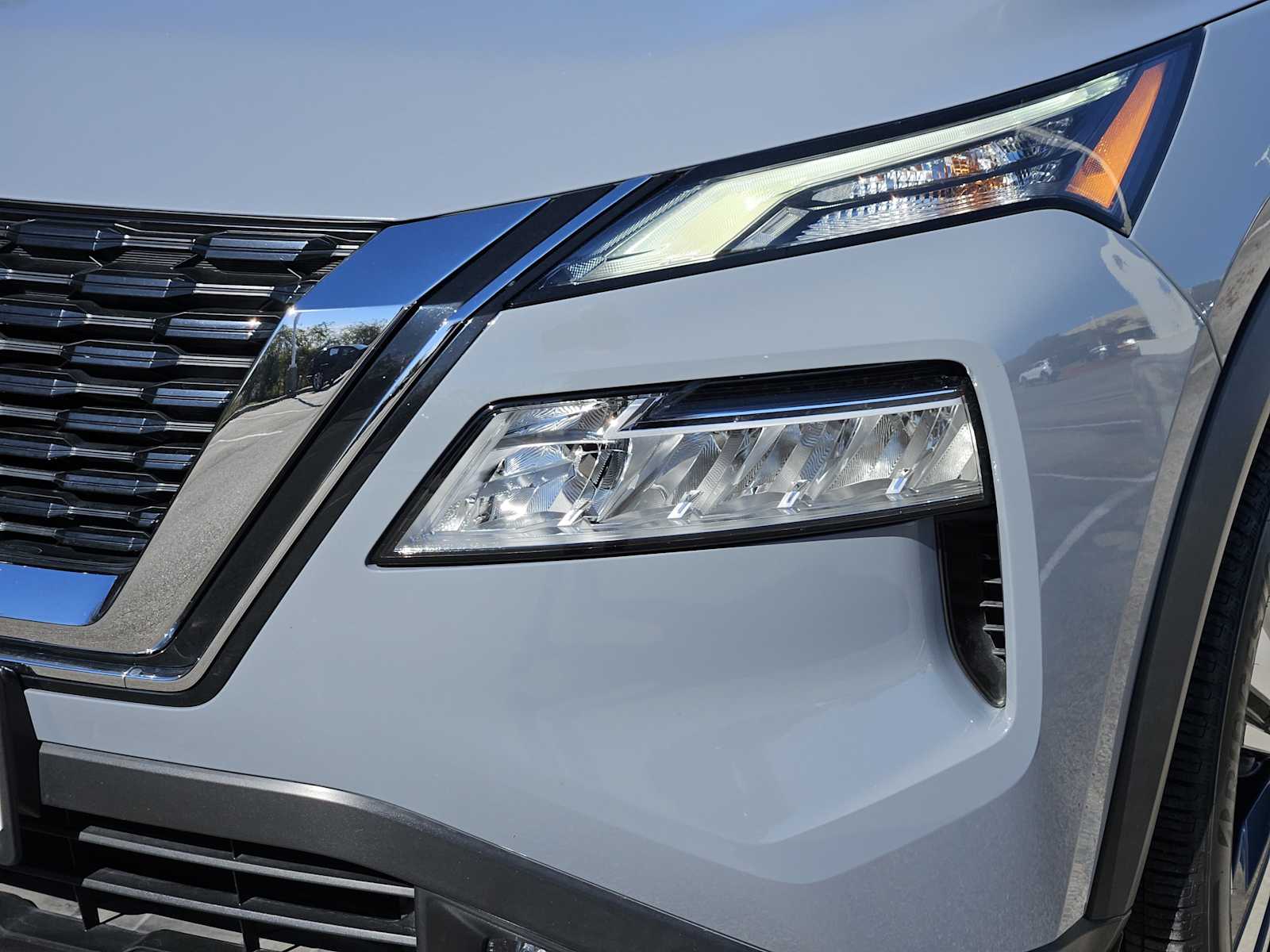 Thumbnail: 2022 Nissan Rogue - 8