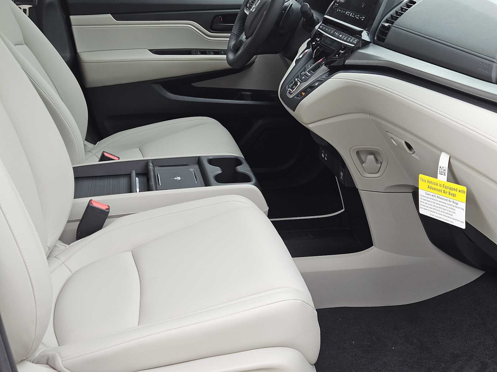 Thumbnail: 2026 Honda Odyssey - 13