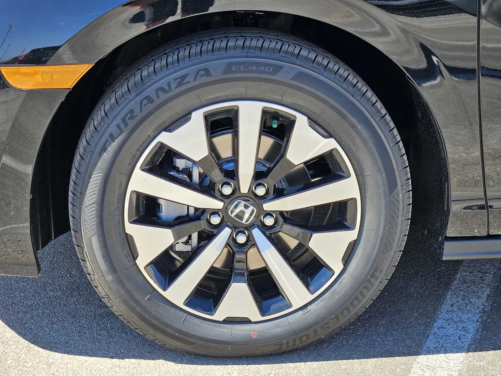 Thumbnail: 2026 Honda Odyssey - 8