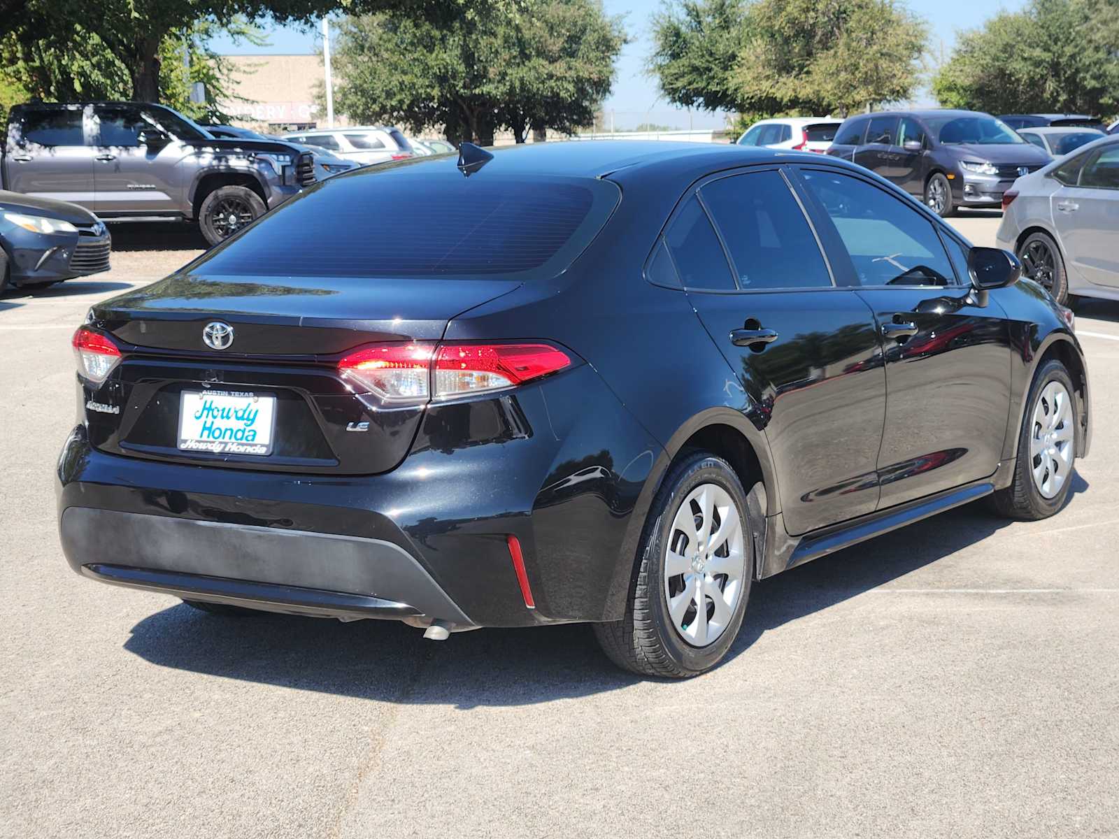 Used 2021 Toyota Corolla LE Sedan