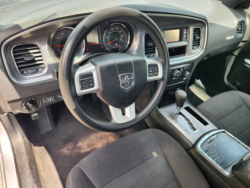 Used 2013 Dodge Charger SE Sedan