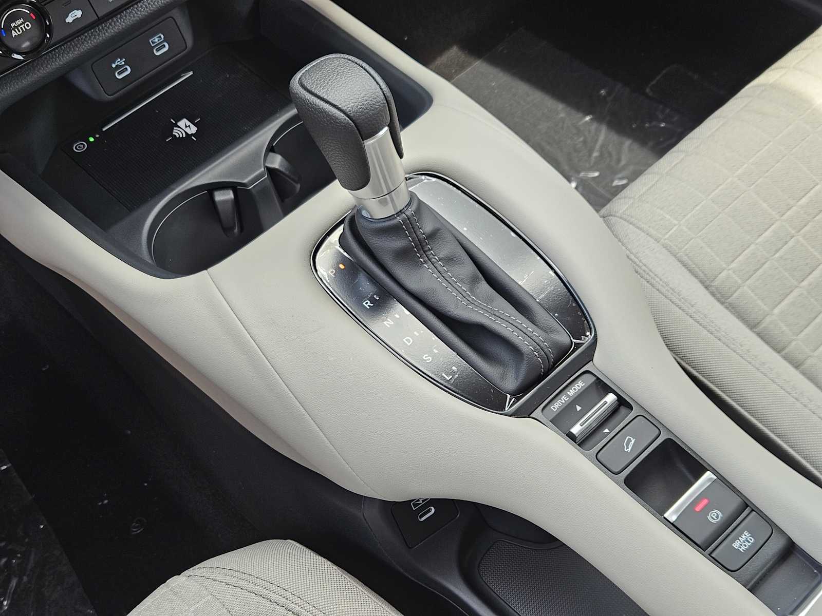 Thumbnail: 2026 Honda HR-V - 16