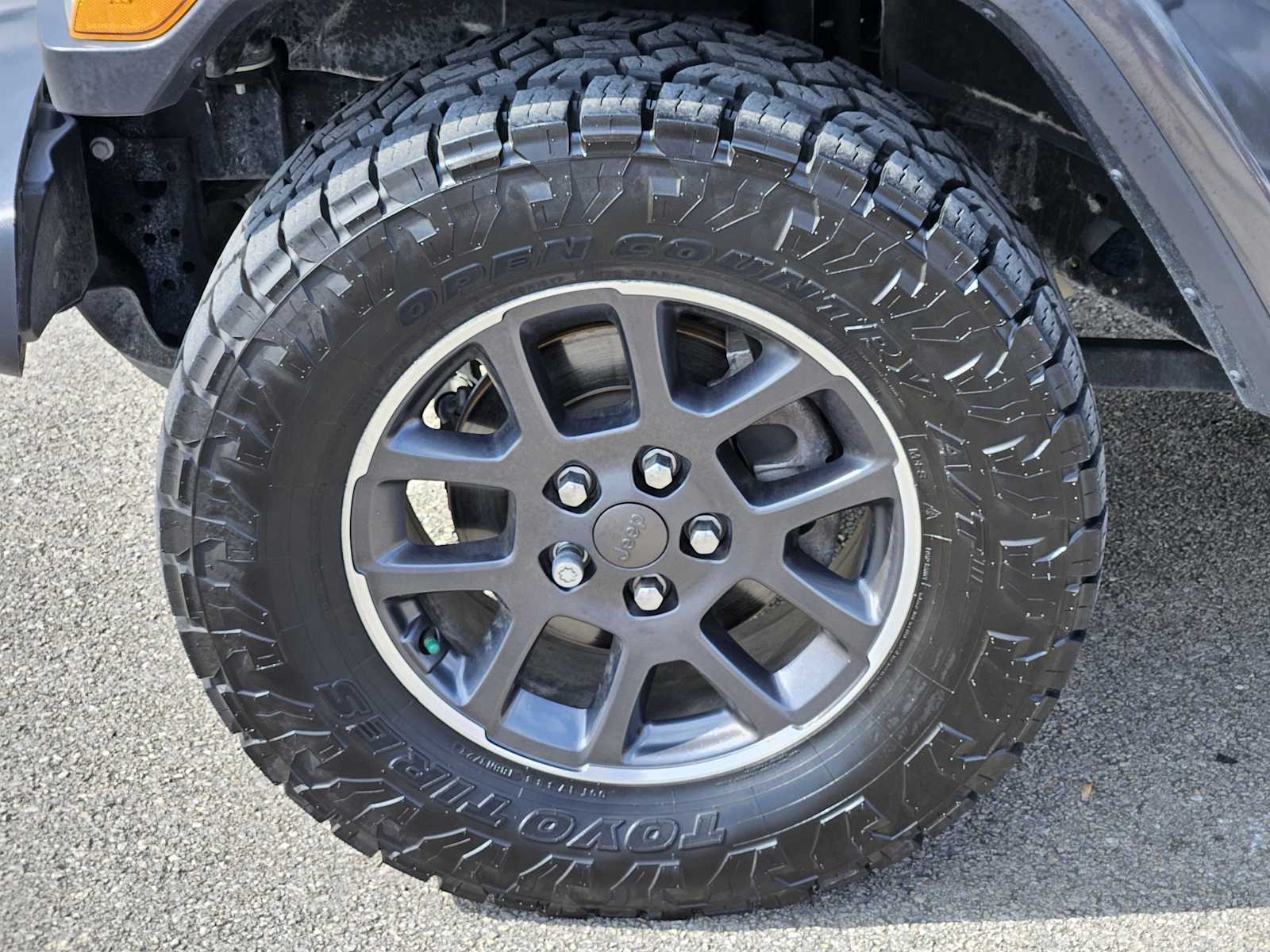 Thumbnail: 2021 Jeep Gladiator - 9