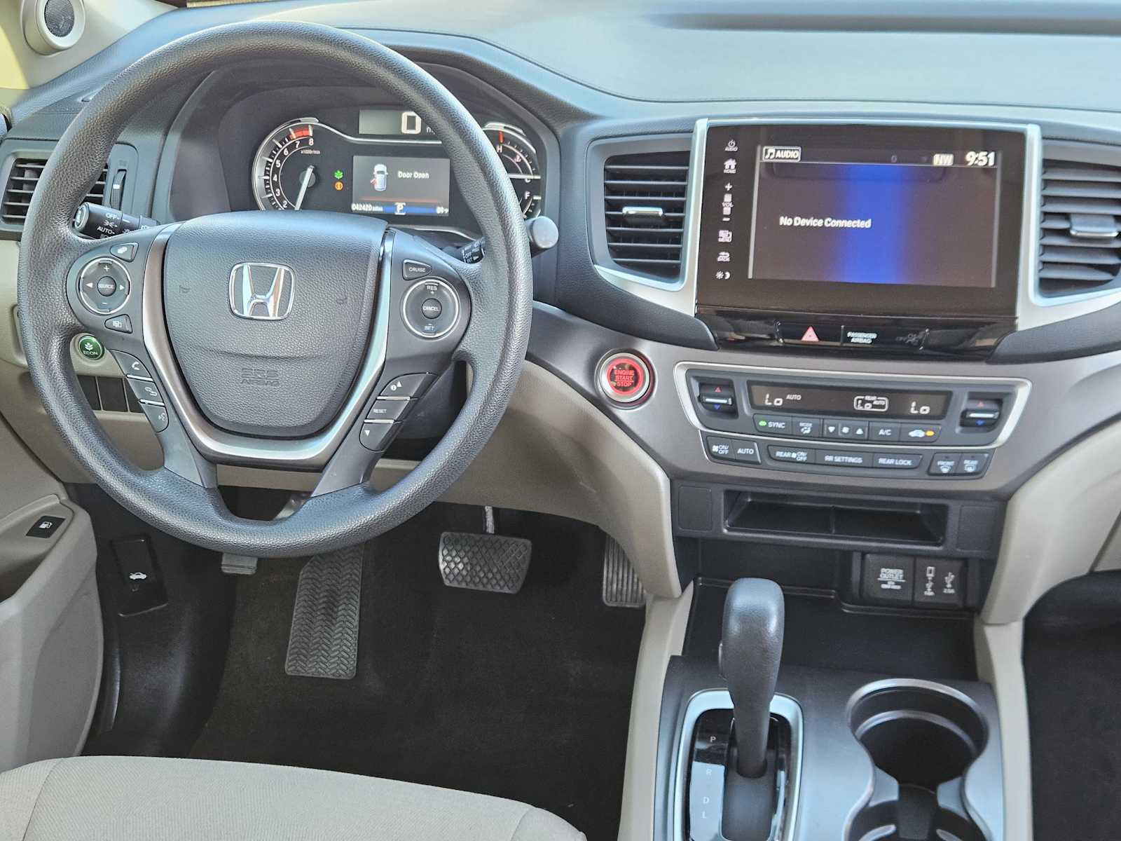 Thumbnail: 2018 Honda Pilot - 24