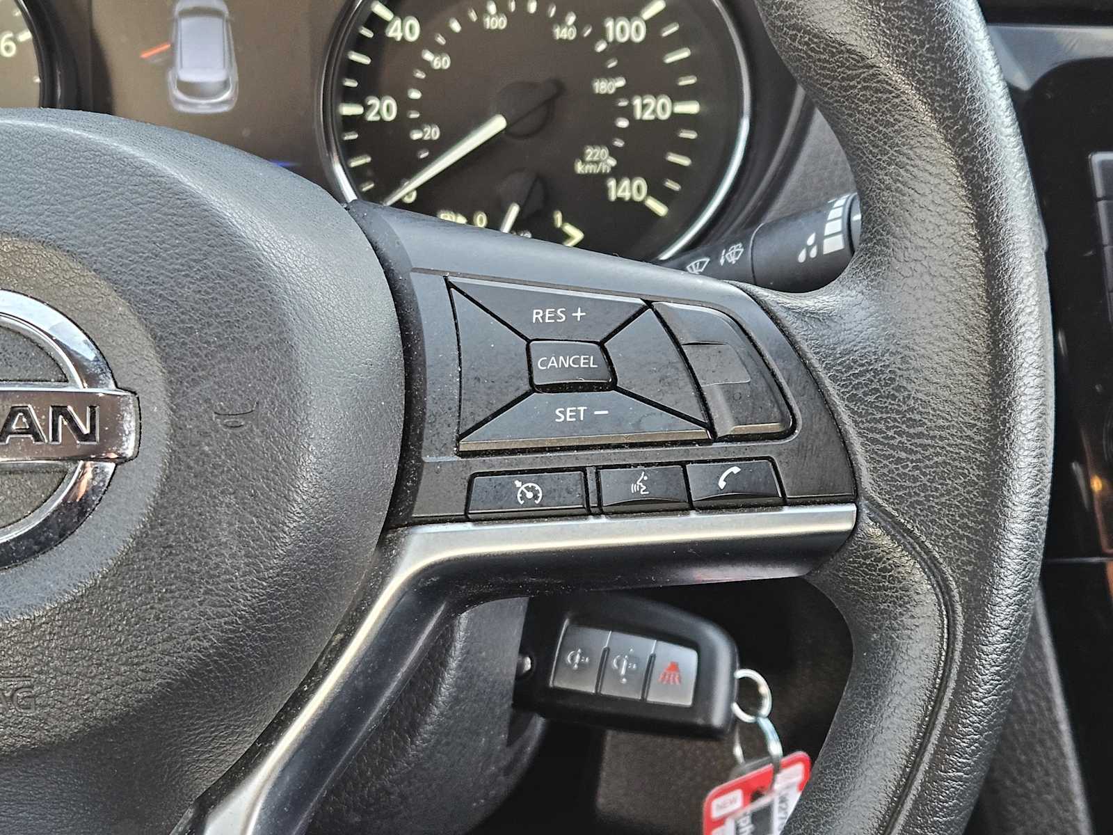 Thumbnail: 2020 Nissan Rogue Sport - 26