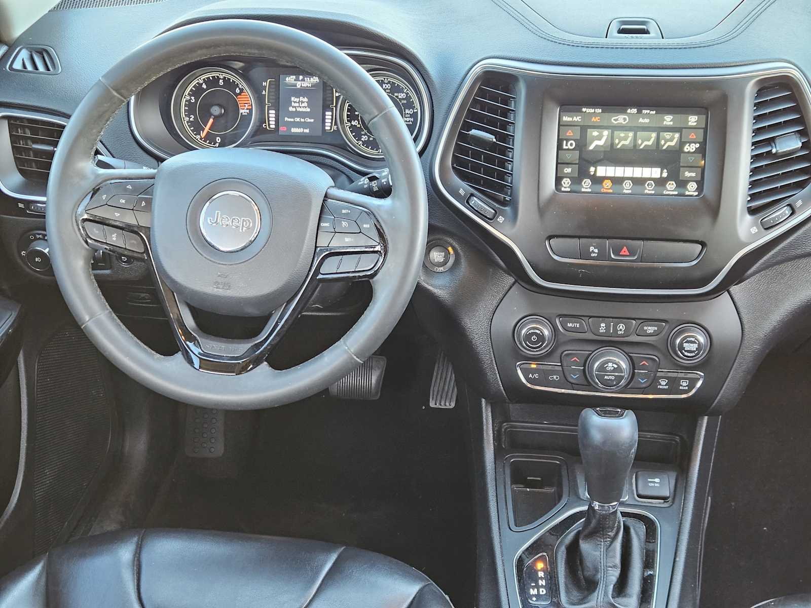 Thumbnail: 2020 Jeep Cherokee - 24