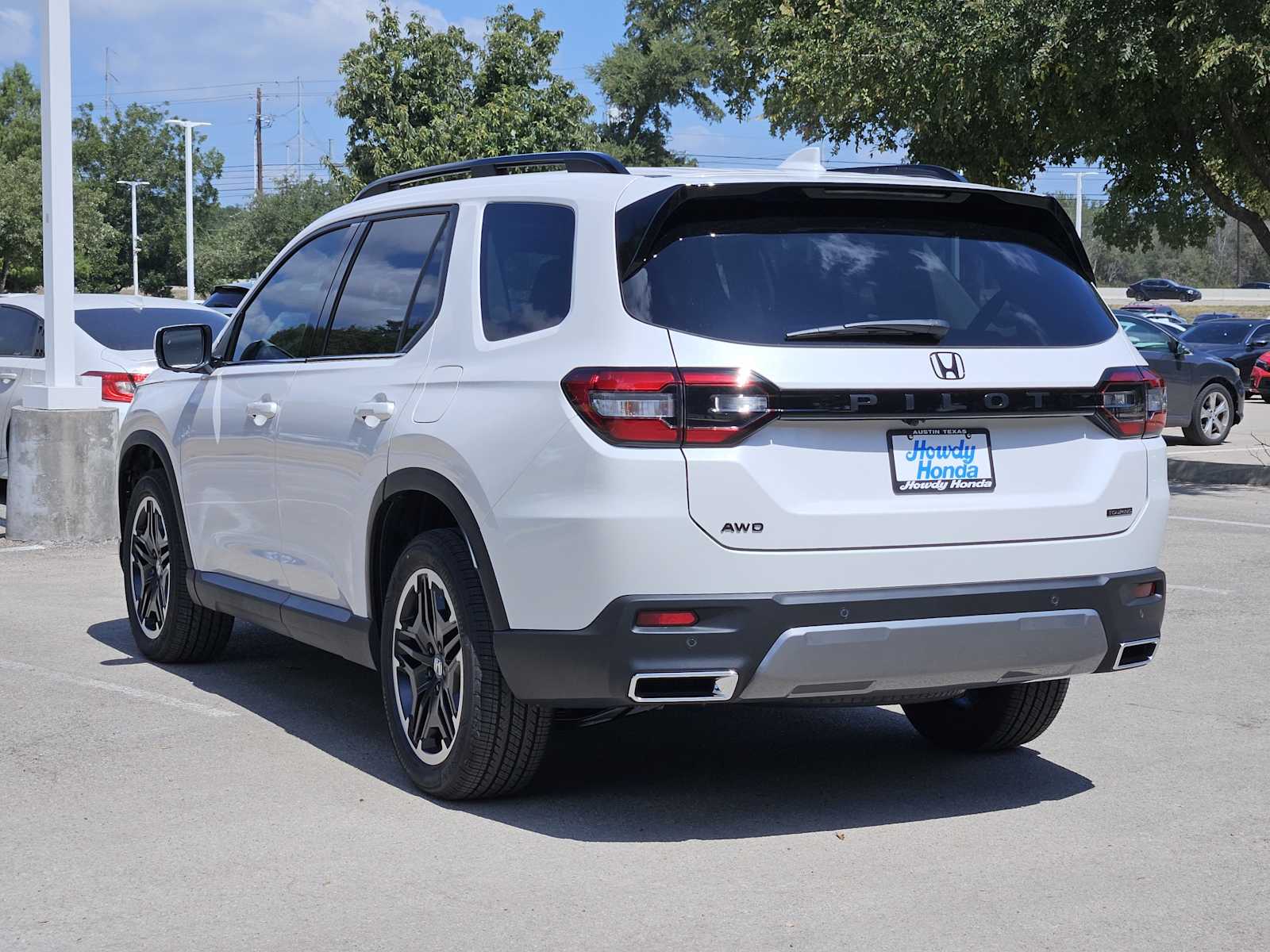 New 2026 Honda Pilot Touring S, photo 5