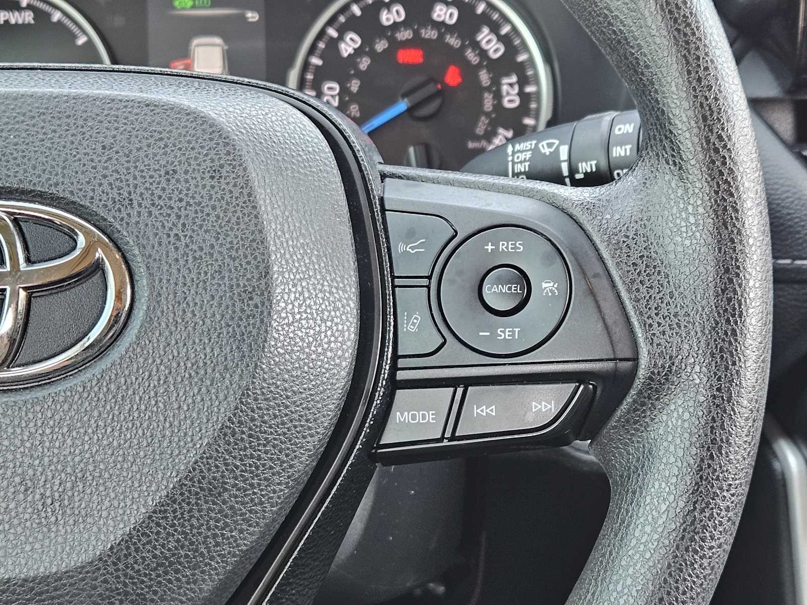 Thumbnail: 2021 Toyota RAV4 - 29