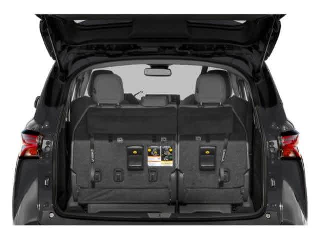 Thumbnail: 2022 Toyota Sienna - 14