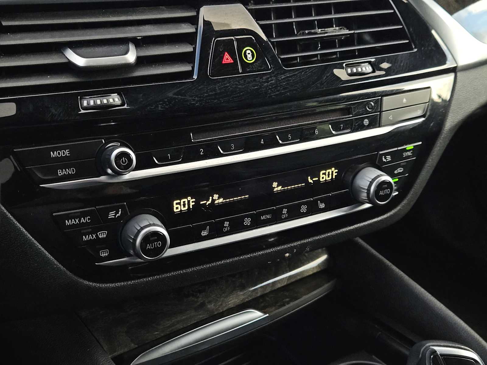 Thumbnail: 2018 BMW 5 Series - 18