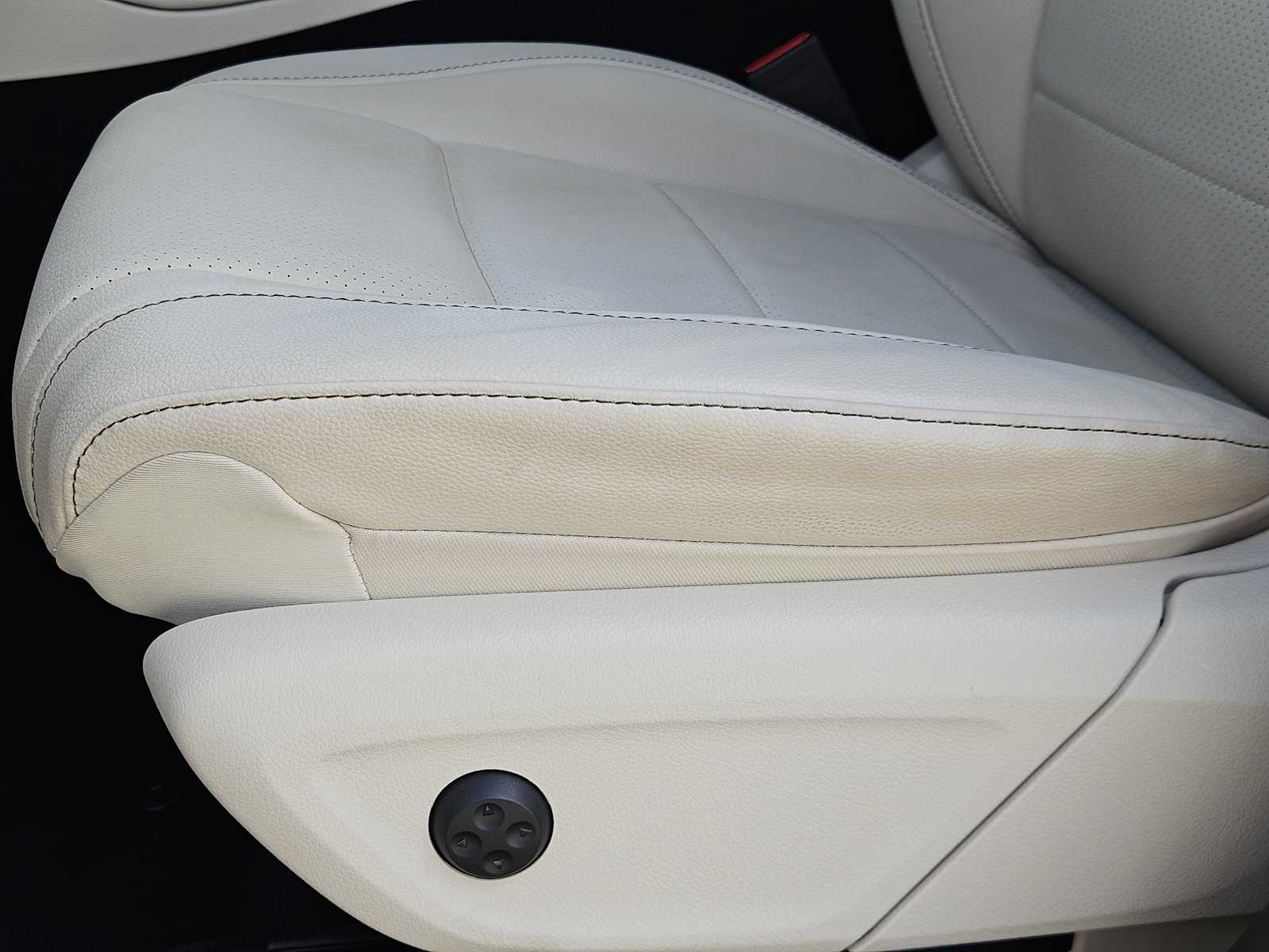 Thumbnail: 2023 Mercedes-Benz GLE - 24