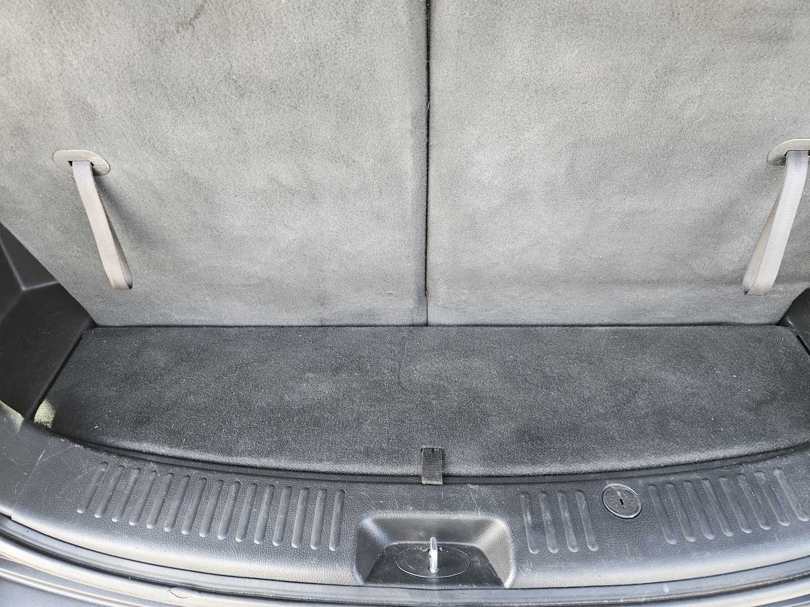 Thumbnail: 2011 Kia Sorento - 31