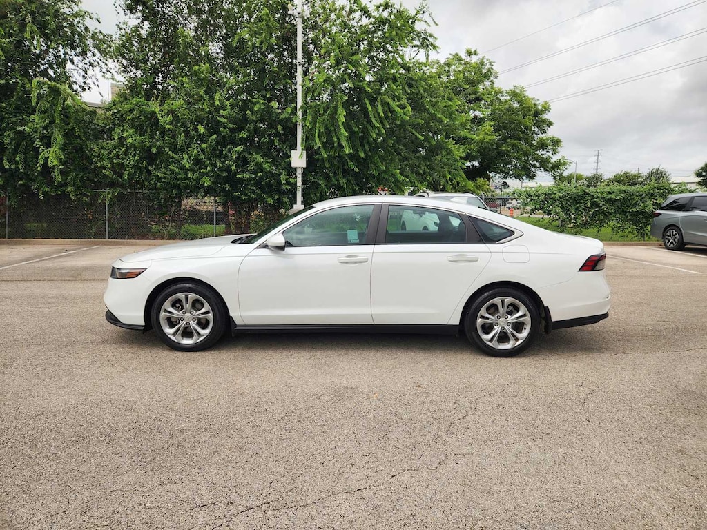 Used 2023 Honda Accord LX Sedan