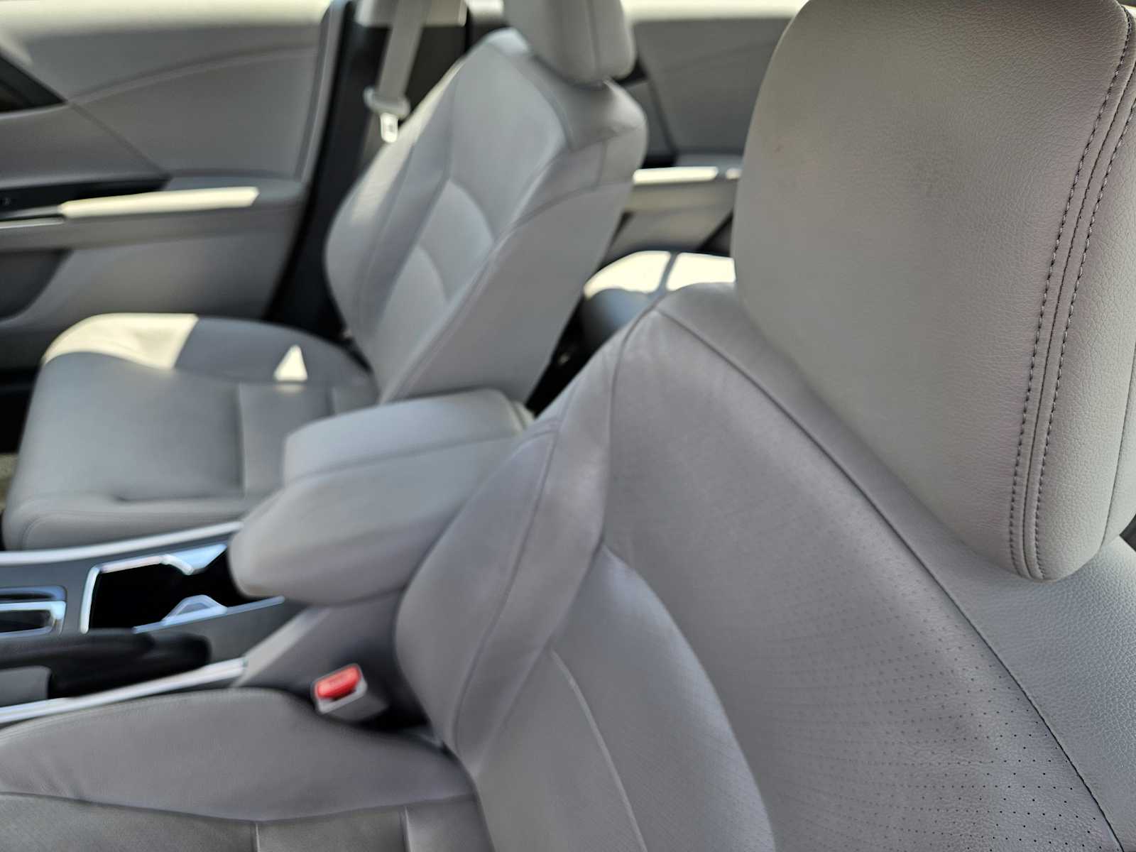 Thumbnail: 2015 Honda Accord - 15