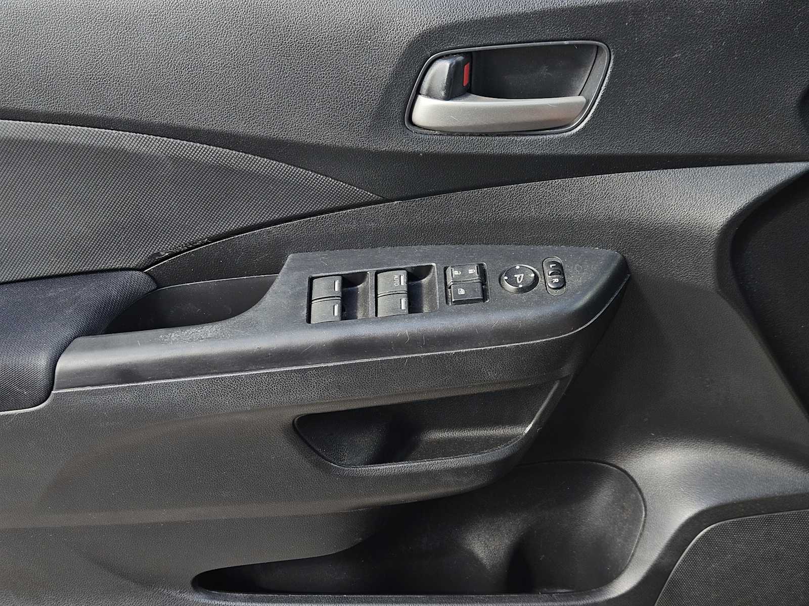 Thumbnail: 2015 Honda CR-V - 21