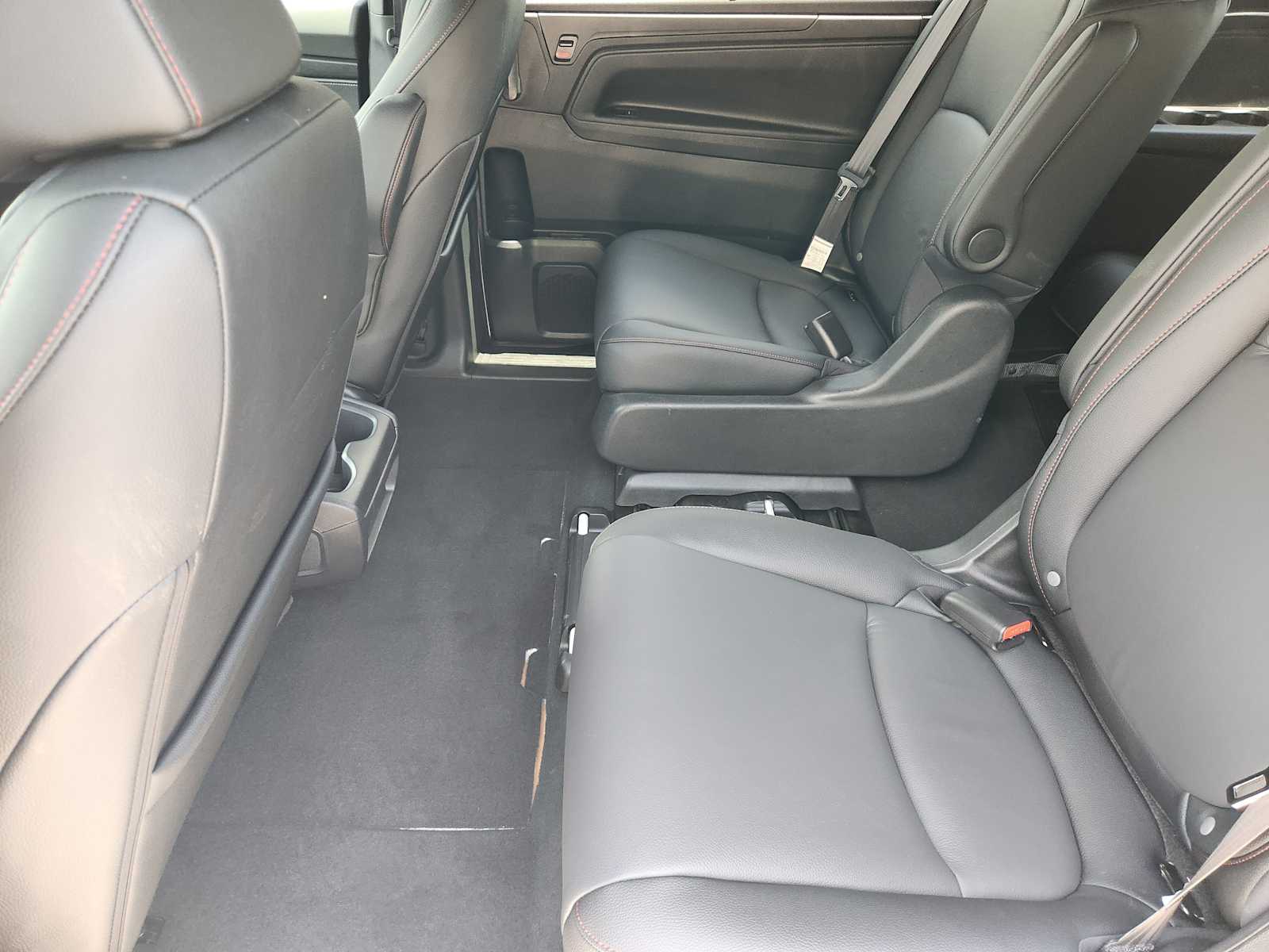 Thumbnail: 2026 Honda Odyssey - 29