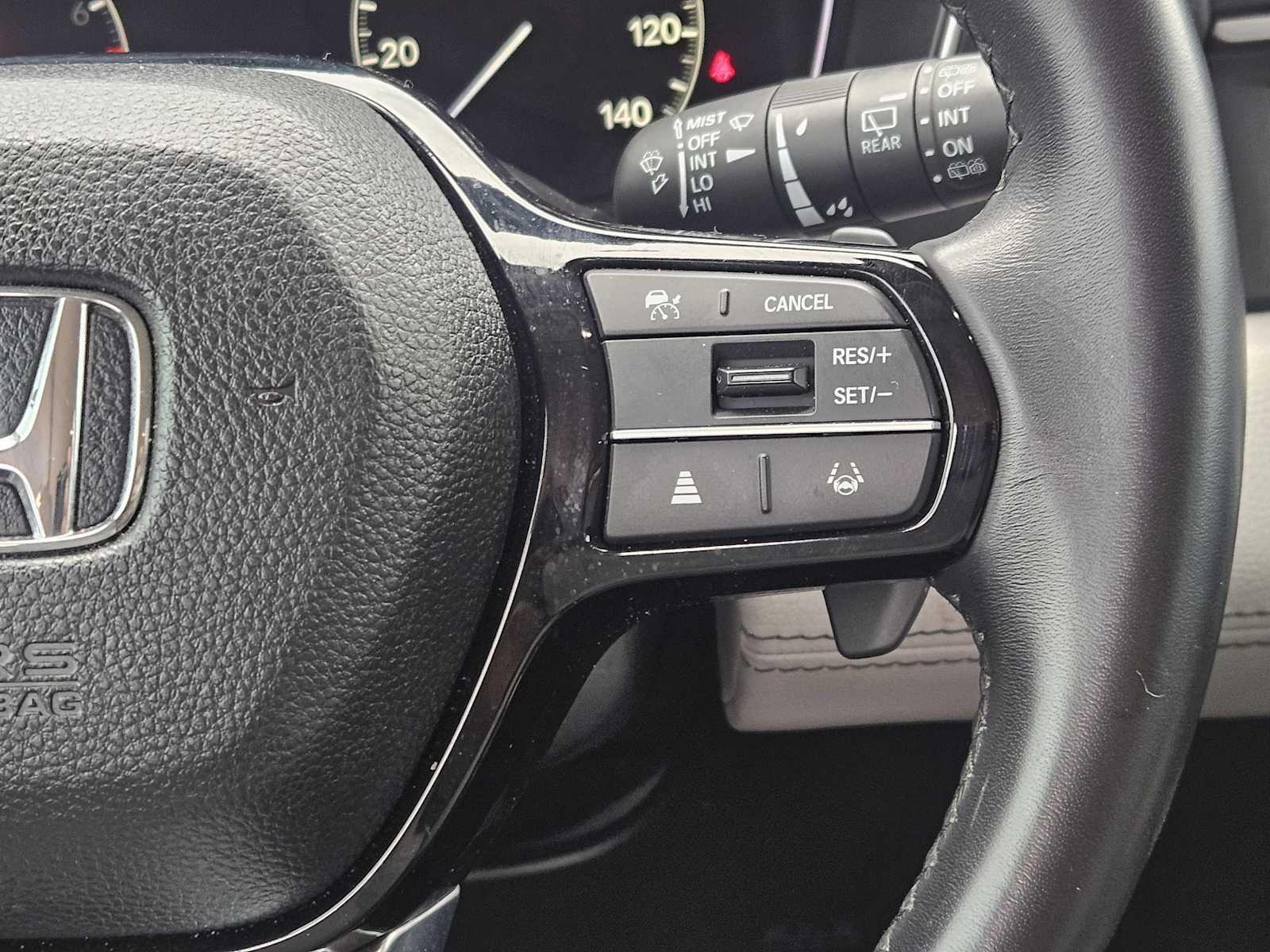 2023 Honda Pilot Touring 28