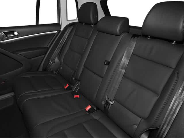 Thumbnail: 2014 Volkswagen Tiguan - 14