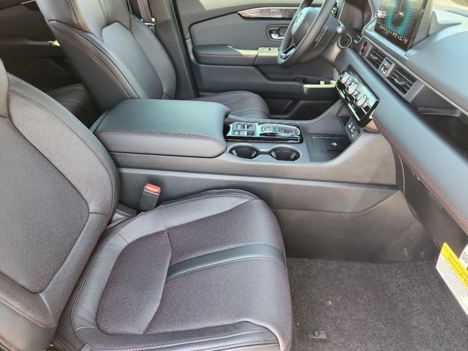 Thumbnail: 2025 Honda Pilot - 12