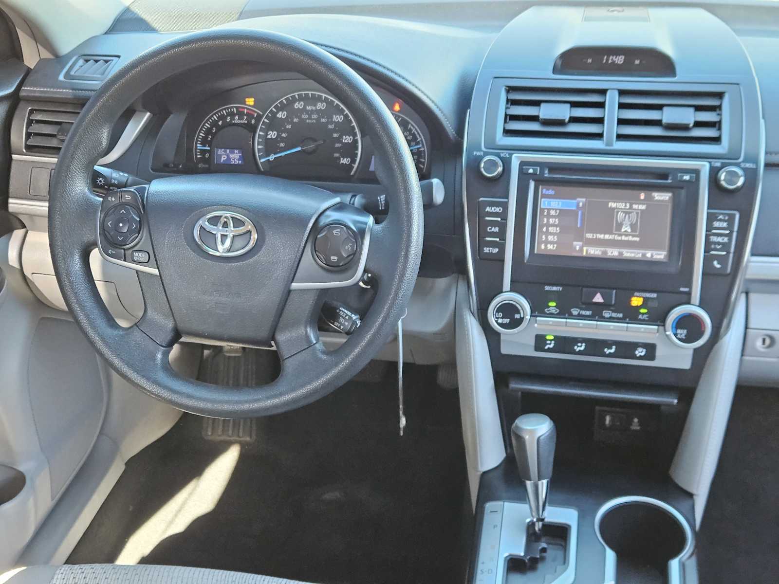 Thumbnail: 2014 Toyota Camry - 24