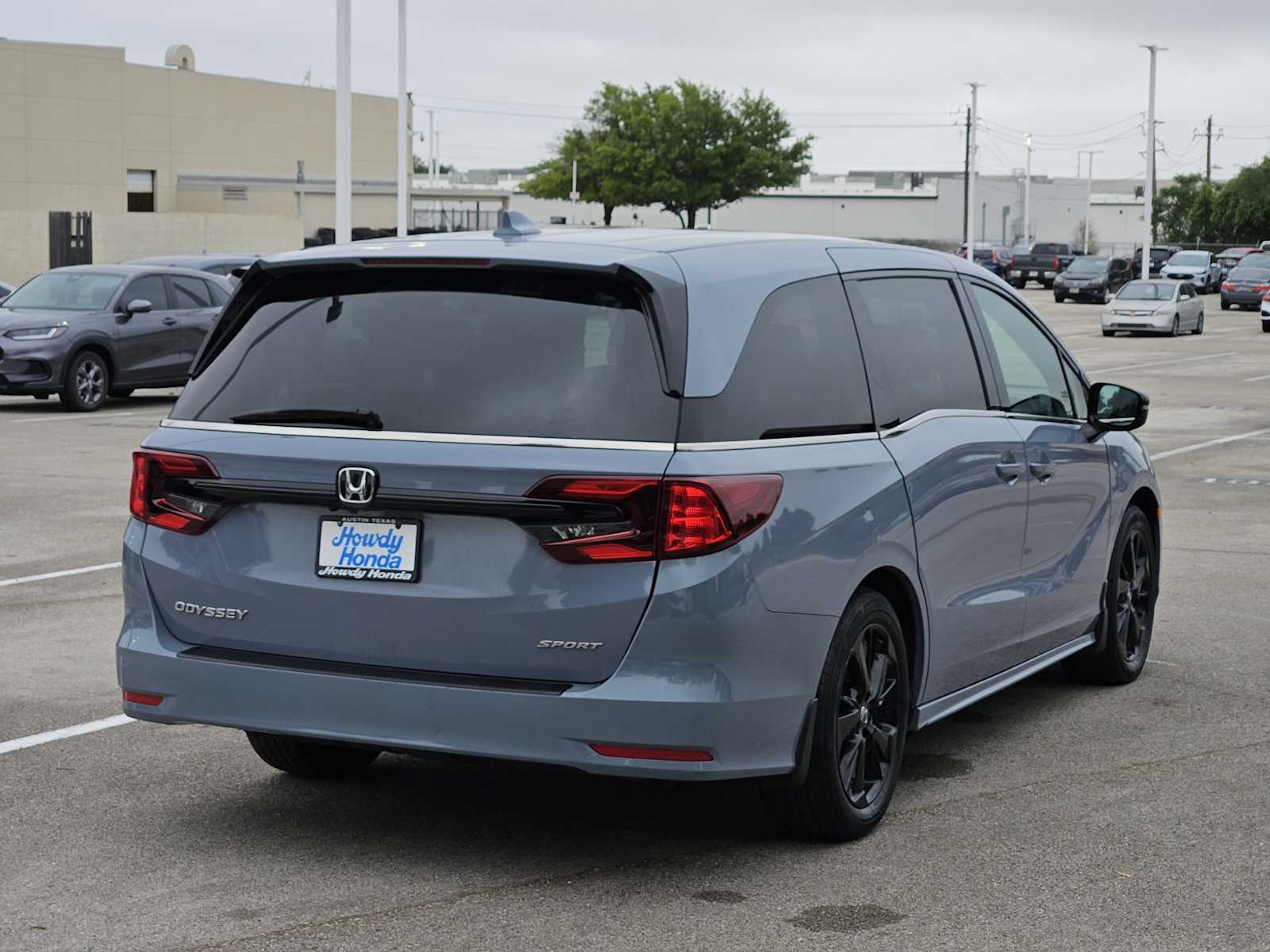 Thumbnail: 2023 Honda Odyssey - 6