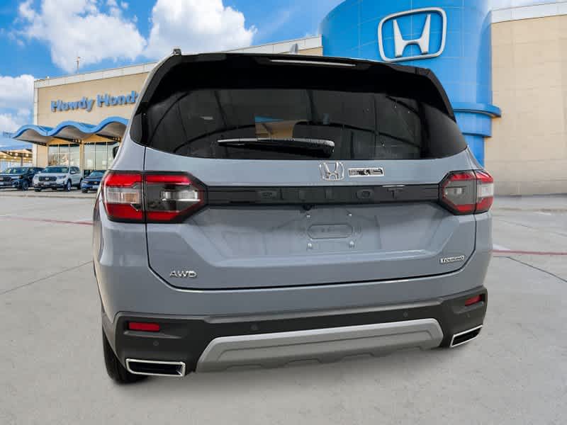 2025 Honda Pilot Touring photo 4